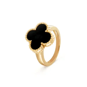 Clover Ring